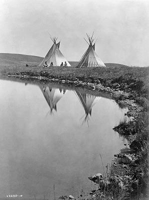 The Piegan, largest people of the Blackfoot Confederacy. Algonquian people, First People - See more at: http://www.firstpeople.us/